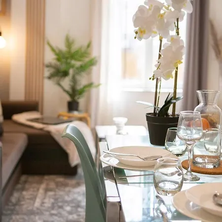 Le Kelly - Hyper Centre ミュルーズ